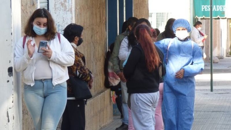 Detectan casos positivos a comerciantes de Andalgalá