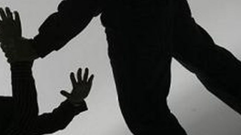 Detienen a un hombre por agredir a su propio padre