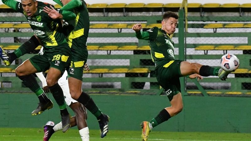 Palmeiras derrotó 2-1 a Defensa por la Copa Libertadores