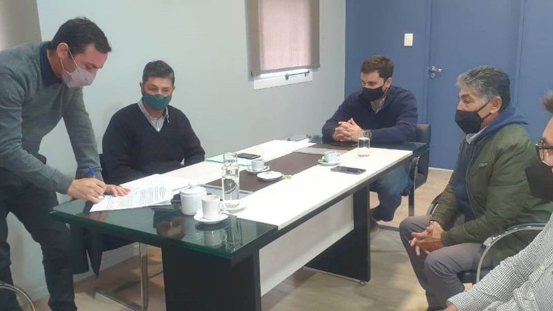 Firman convenio con el Colegio de Ingeniería Agronómica de Catamarca