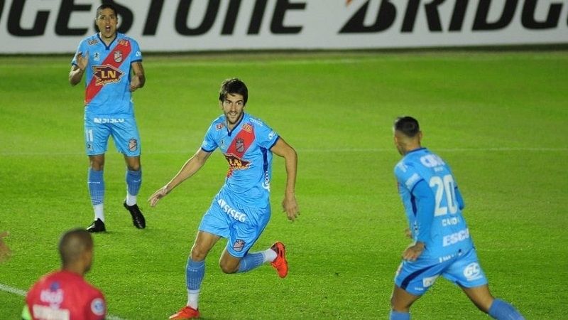 Arsenal ganó y está 3ro.; San Lorenzo igualó y sigue último