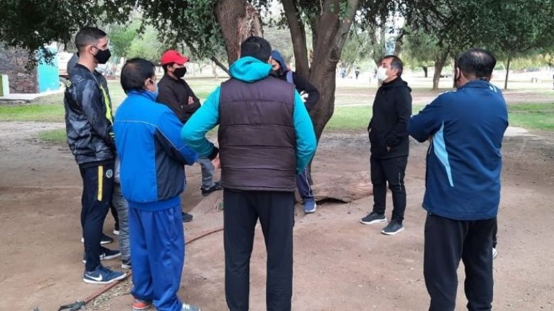 La gente del fútbol catamarqueño pide regresar a la actividad