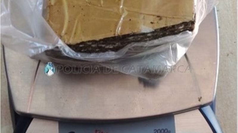 Dos sujetos detenidos con droga en Belén