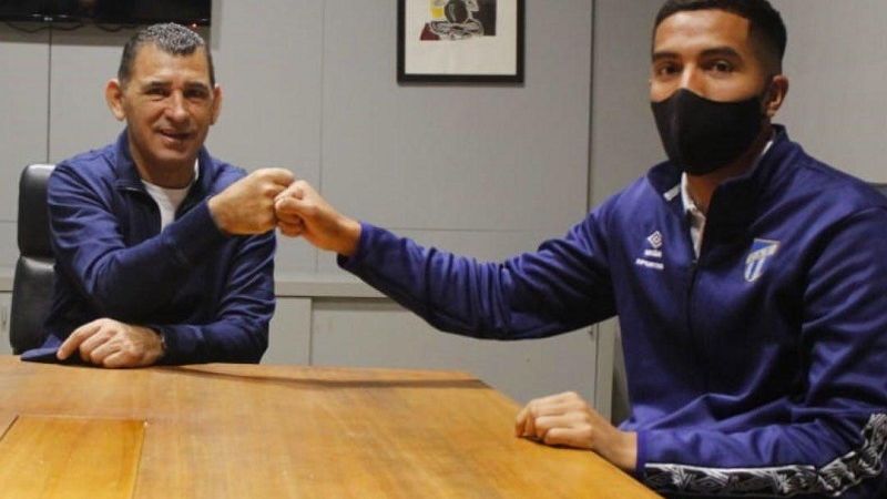 Debut de titular con el regalo del primer contrato para “Nico” Romero