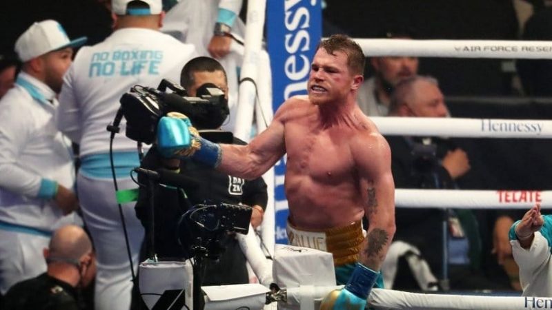 Canelo Álvarez derrotó por KOT a Billy Joe Saunders