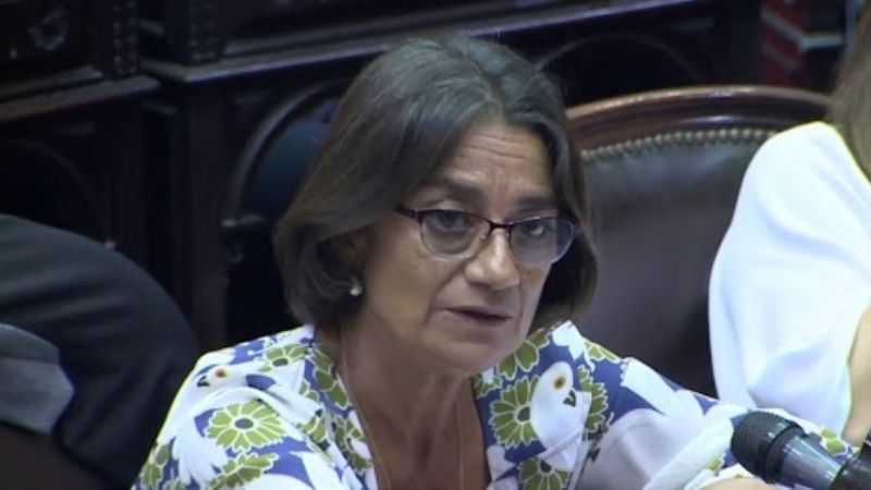 Corpacci: “Todas las semanas llegan nuevos lotes de vacunas al país”