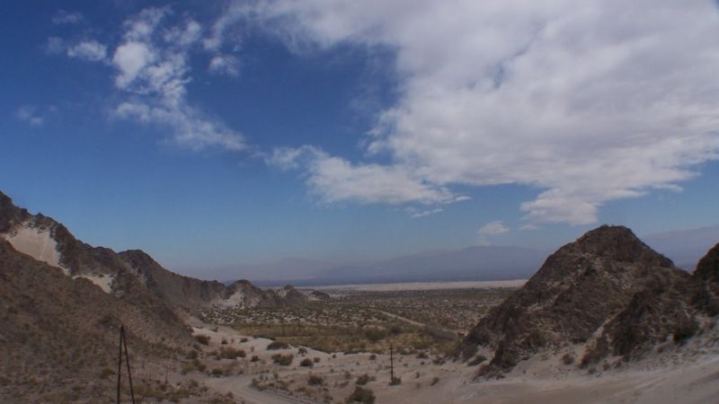 Dio a luz en su casa, asistida por su madre, y alumbrada por linternas y velas