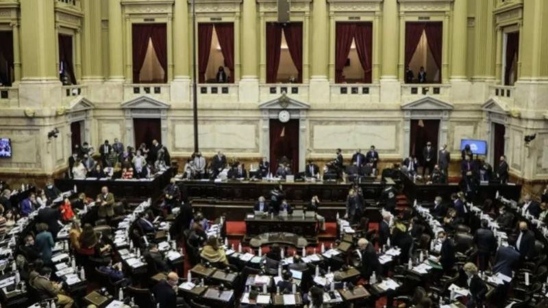 Es ley el proyecto que promueve paridad de género en los medios