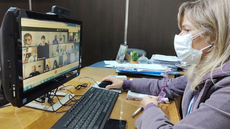 Capacitación a operadores de la línea de acompañamiento a familiares en duelo por Covid-19