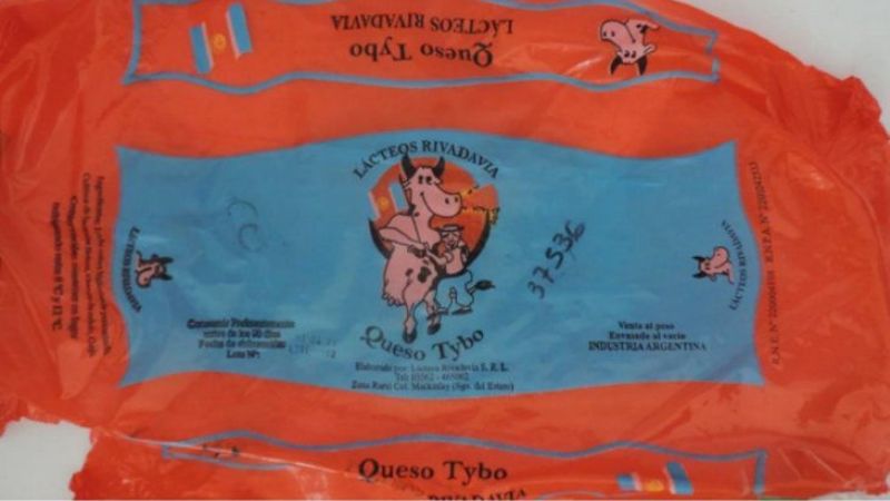 Prohíben la venta de un queso Tybo en todo el país