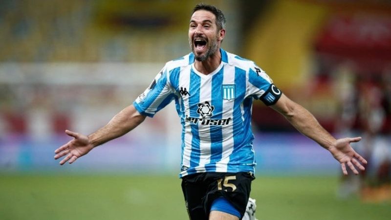 “Licha” López ya acordó “de palabra” su vuelta a Racing