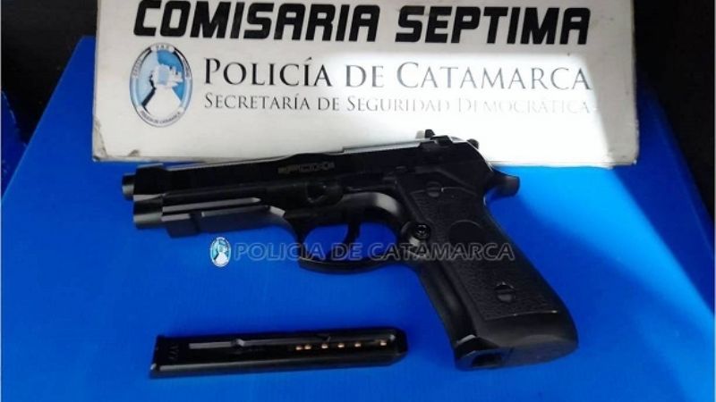 Secuestran un arma de gas comprimido
