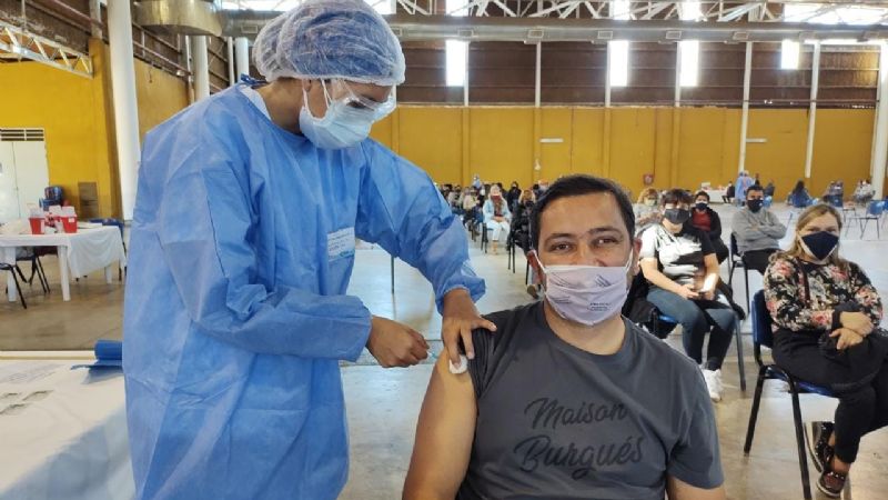 Toda la provincia cuenta con dosis para vacunar hasta los 50 años
