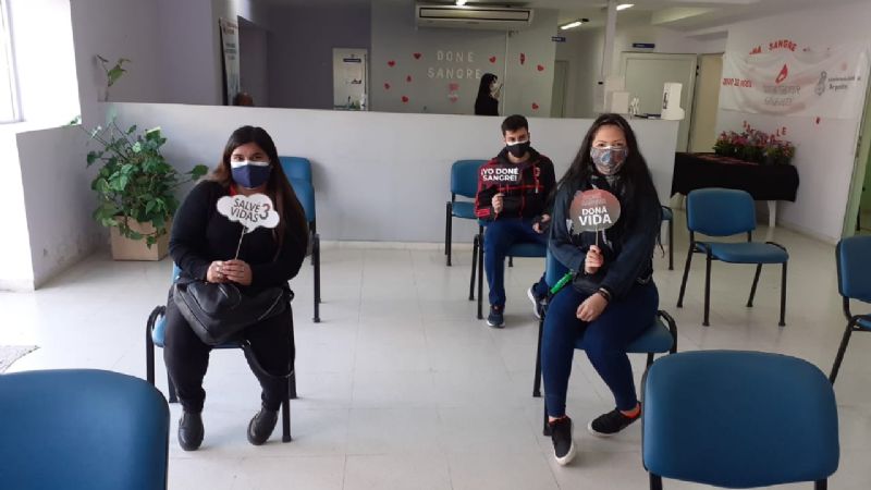 Colecta de sangre contó con 70 voluntarios