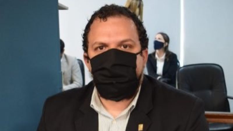 “Solo buscan sacar rédito electoral de la pandemia”