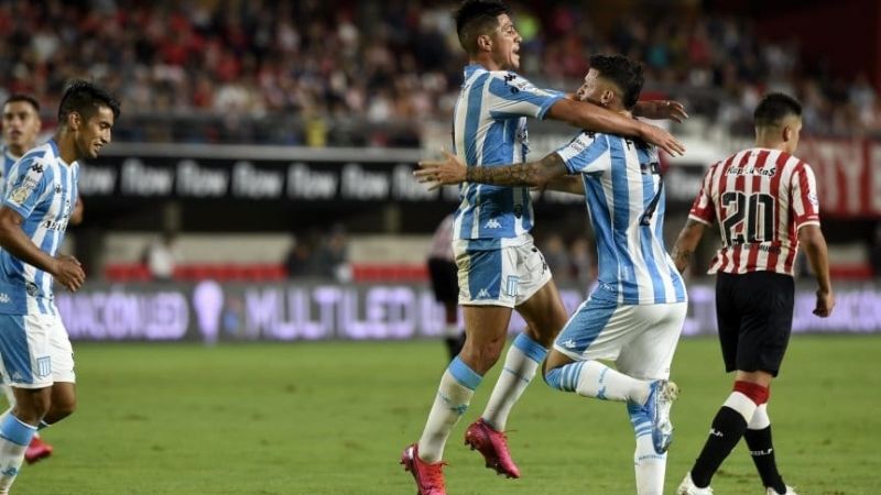 Lammens dijo que el público volvería a los estadios antes del 2022