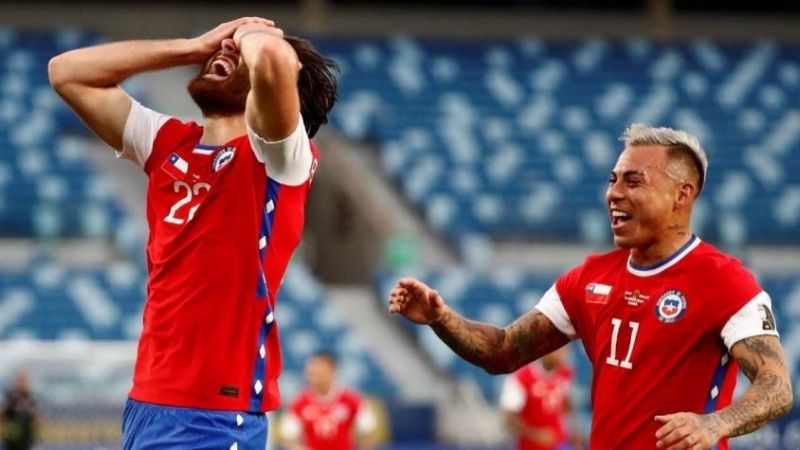 Chile le ganó a Bolivia y lidera con Argentina el Grupo A