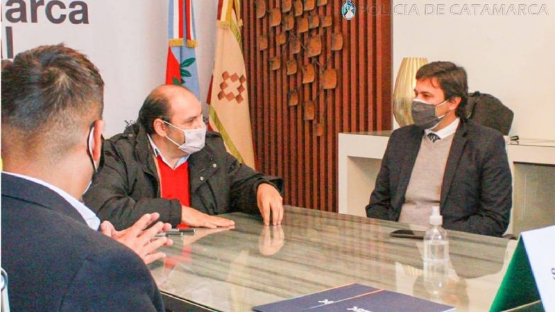Firma de convenio con la Caja de Crédito de la Capital