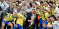 BOLSONARO con la Copa América de 2019, en Río. Quiere repetir.