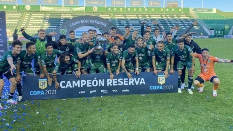 Sarmiento de Junín campeón, bajando a Boca y River