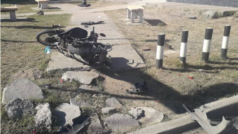 Chocaron un auto y una moto