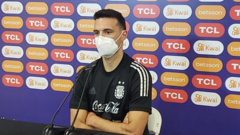 Antes de Paraguay, Scaloni “abrió la chance” al “Kun”