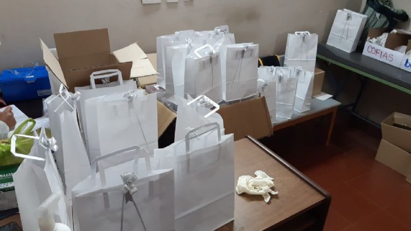 Papás internados por Covid recibieron un presente