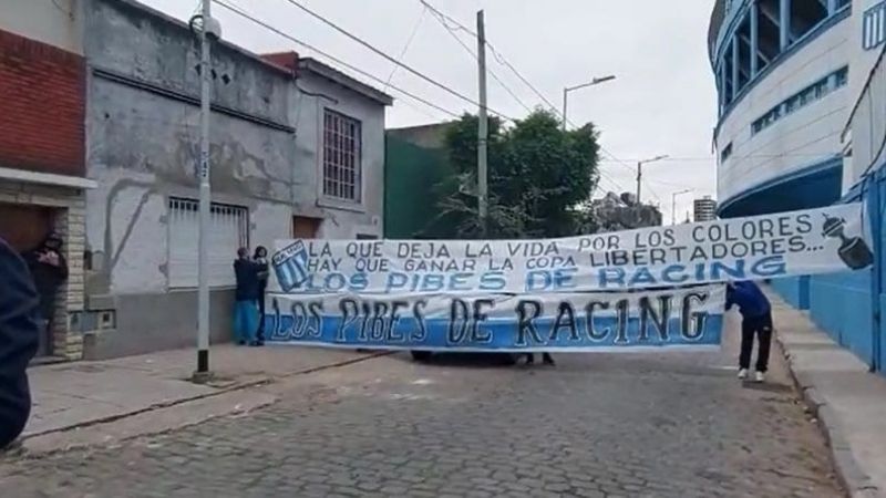 Con el “Licha” y “mensaje” de los hinchas, Racing volvió a los entrenamientos