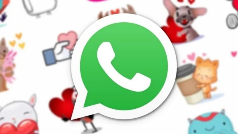 Se podrán reenviar pack de stickers enteros en una conversación de WhatsApp