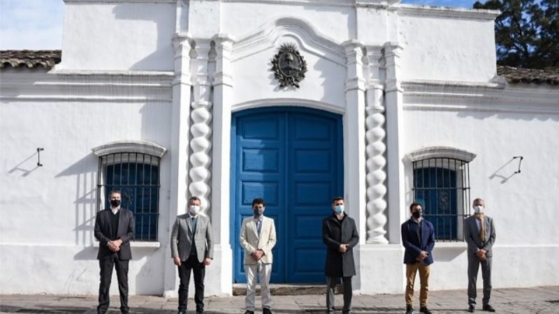 Catamarca firmó un convenio para abrir el turismo con las provincias del Norte