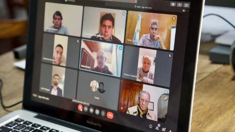 Vicegobernador e intendentes se reunieron junto al banco BICE