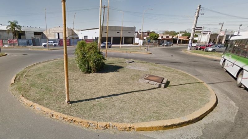 Choque en la rotonda del ex Regimiento