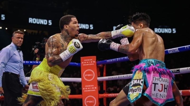 Gervonta Davis, tricampeón mundial tras noquear al “Azteca” Barrios