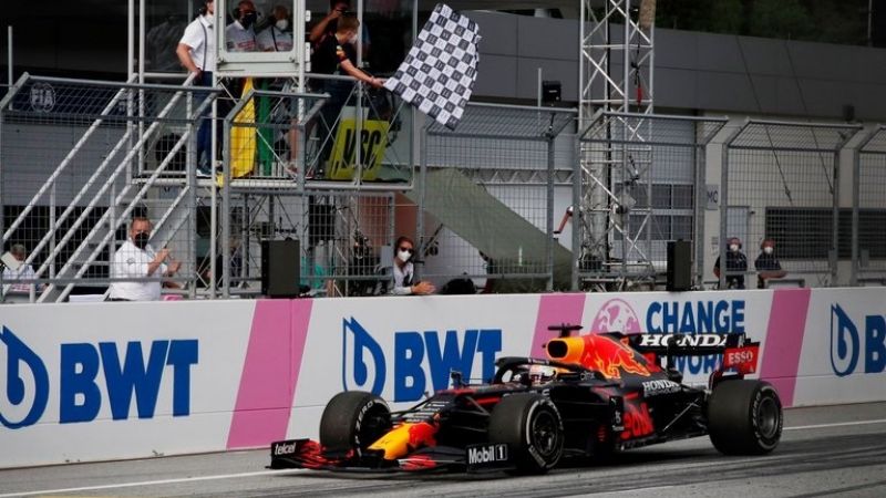Verstappen volvió a relegar a Hamilton en Estiria, Austria