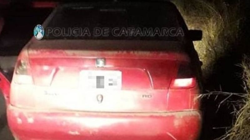 Circulaban fuera del horario permitido y con un rifle