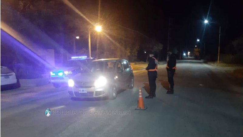 Desbaratan clandestinas, notifican a 73 personas y secuestran 93 vehículos