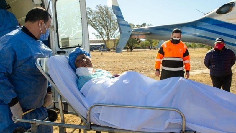 Doña Lorenza llegó a Capital y fue trasladada a un sanatorio privado