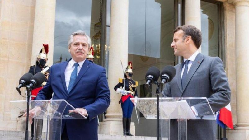 Fernández canceló su viaje a Francia por la situación con el Covid-19