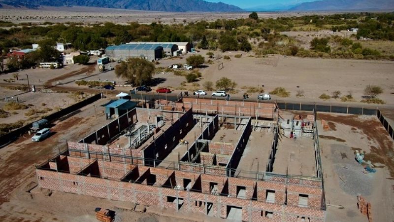 Jalil inauguró obra de canalización del río Guanchín