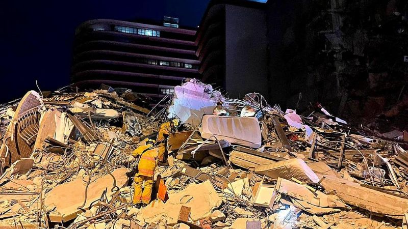 Aumentan a 12 los muertos confirmados por el derrumbe del edificio en Miami