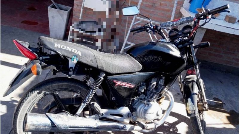 Policías encontraron a un ladrón y le secuestraron la moto