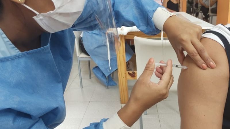 Continuarán vacunando a personas gestantes en el Predio Ferial