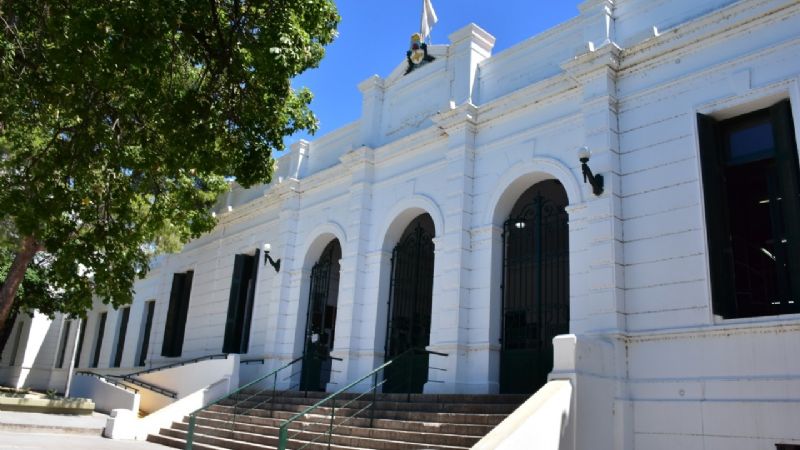 Pago de sueldos en la UNCa