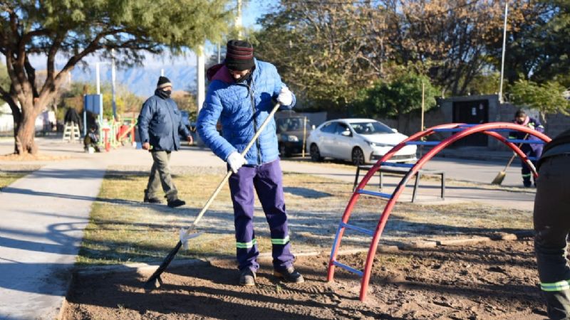 Saadi recorrió obras en Villa Eumelia, Montecristo y Loteo Noriega