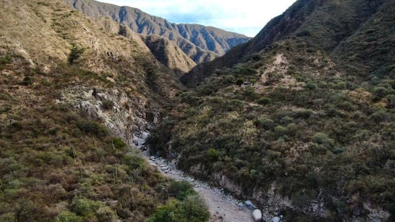 Jalil recorrió la zona donde se construirá el dique Río Hondo en Belén