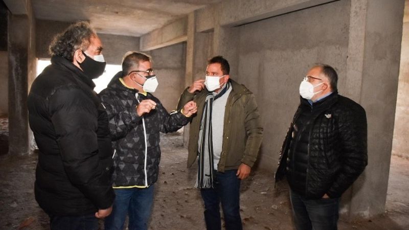 Jalil recorrió la zona donde se construirá el dique Río Hondo en Belén