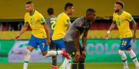 RICHARLISON se va festejando su gol, el primero de Brasil ante Ecuador.