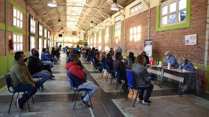 Saadi recorrió los nodos  de testeo y vacunación