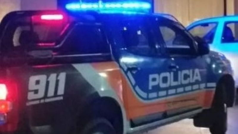 Tres jóvenes aprehendidos por intentar ingresar a varios domicilios