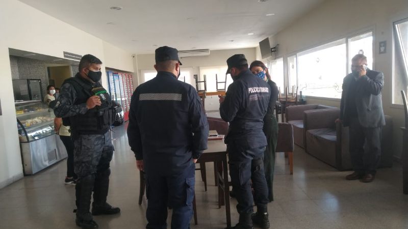 Clausura y multa de un bar por no cumplir las medidas